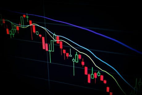 Bitcoin Breaks Above Realized Price Again, Bottom Finally In?